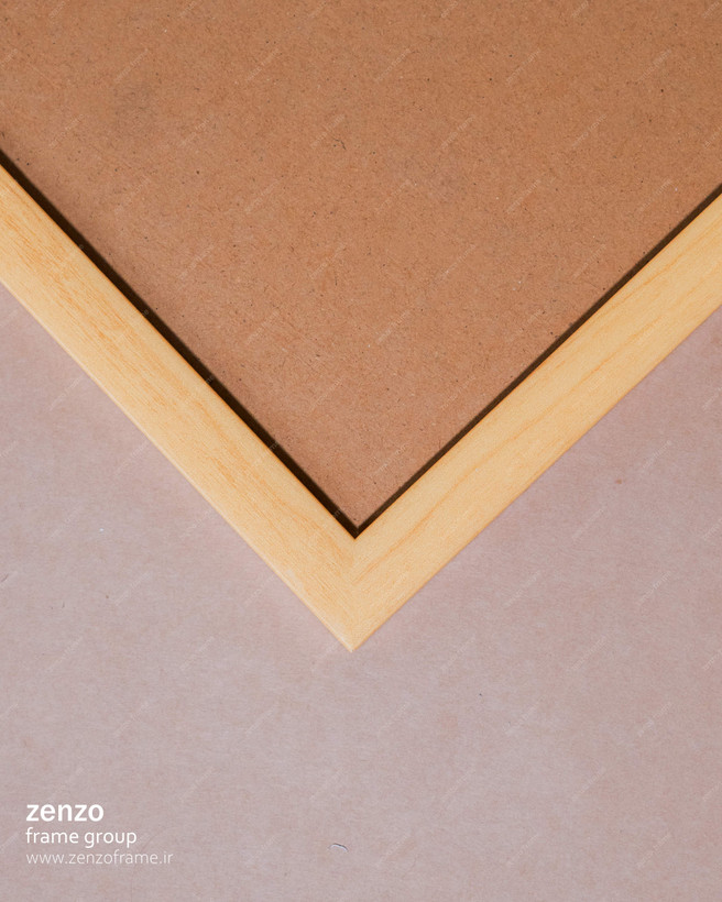 قاب عکس طرح چوب خودرنگ