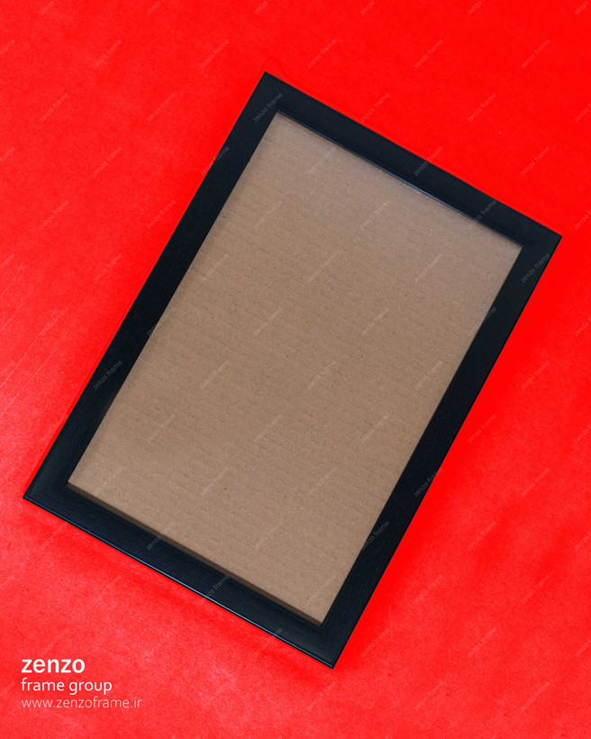قاب عکس مشکی مینیمال