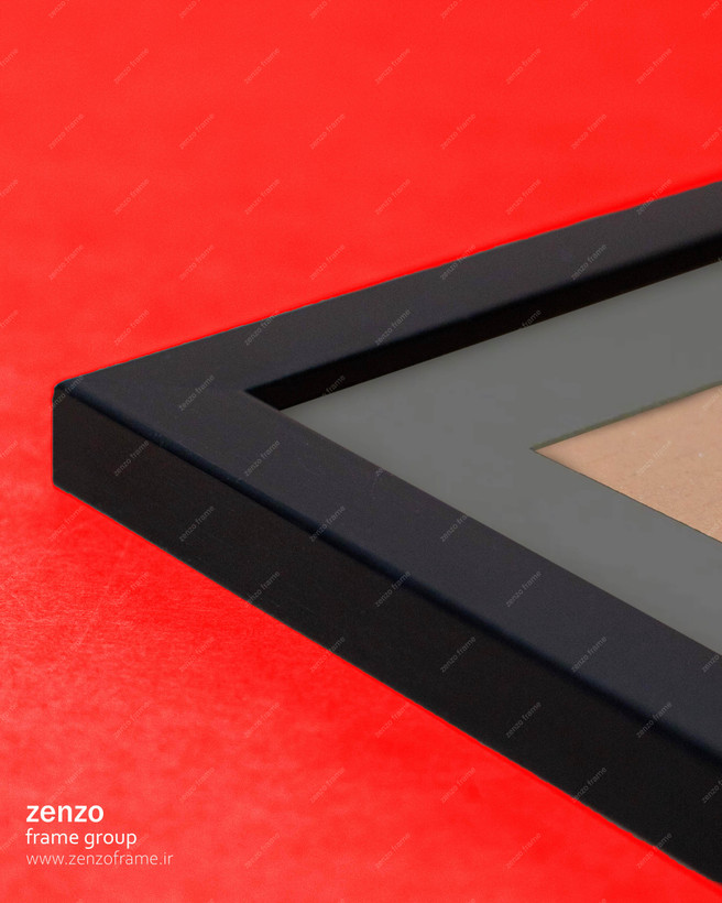 قاب عکس مشکی مینیمال پاسپارتو طوسی